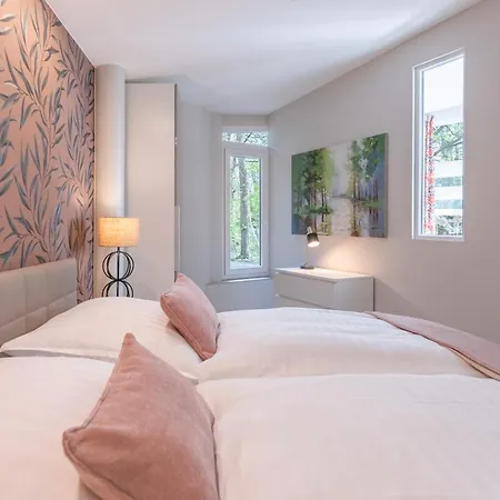 Stadtpavillon Muehlenau * Husum (Schleswig-Holstein)