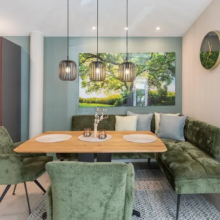 Stadtpavillon Muehlenau *